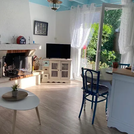 Cottage Villers 2000 * 빌레쉬르메르