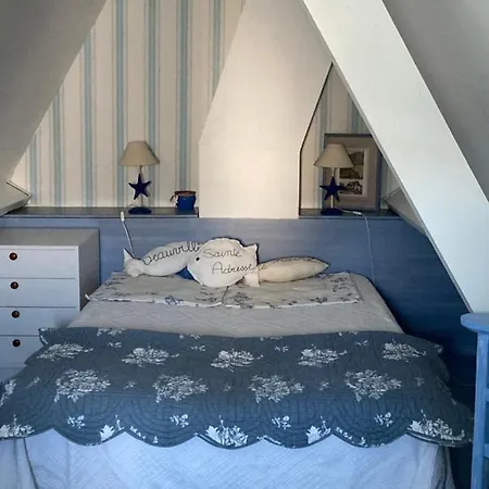 펜션 Cottage Villers 2000 *